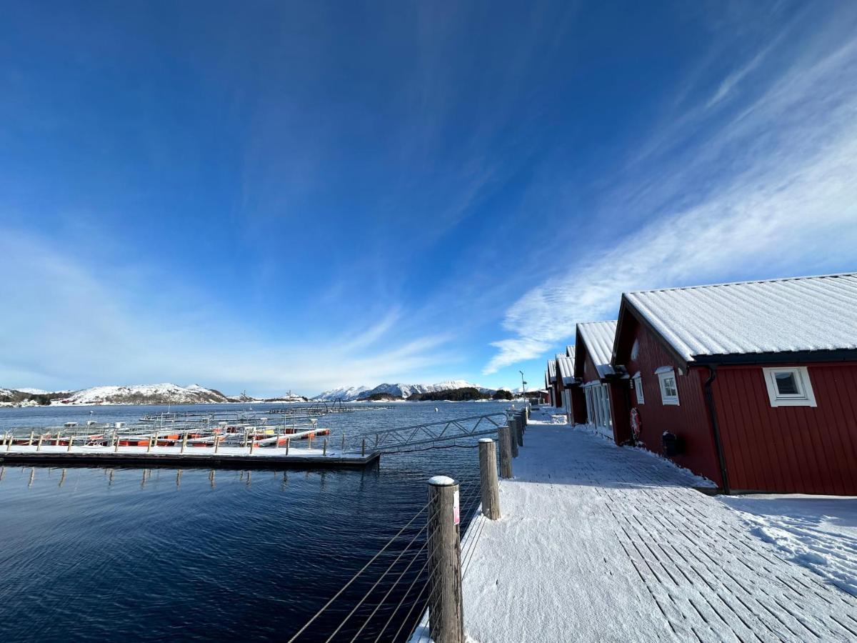 Norsk Havbrukssenter - Rorbuer Hotel Bronnoysund Exterior photo